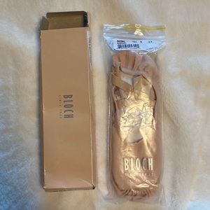 Brand New Bloch Dance Womens Stretch Canvas SplitSole Ballet ShoeSlipper Size6.5